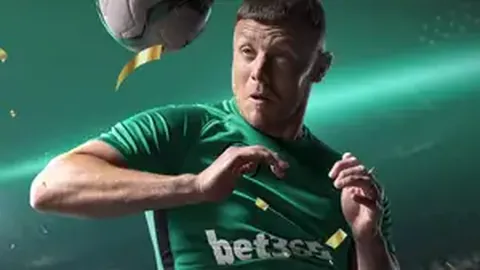 “揭秘神秘数据！伊超7日激战悬念重重，焦点对决谁将逆袭问鼎？”